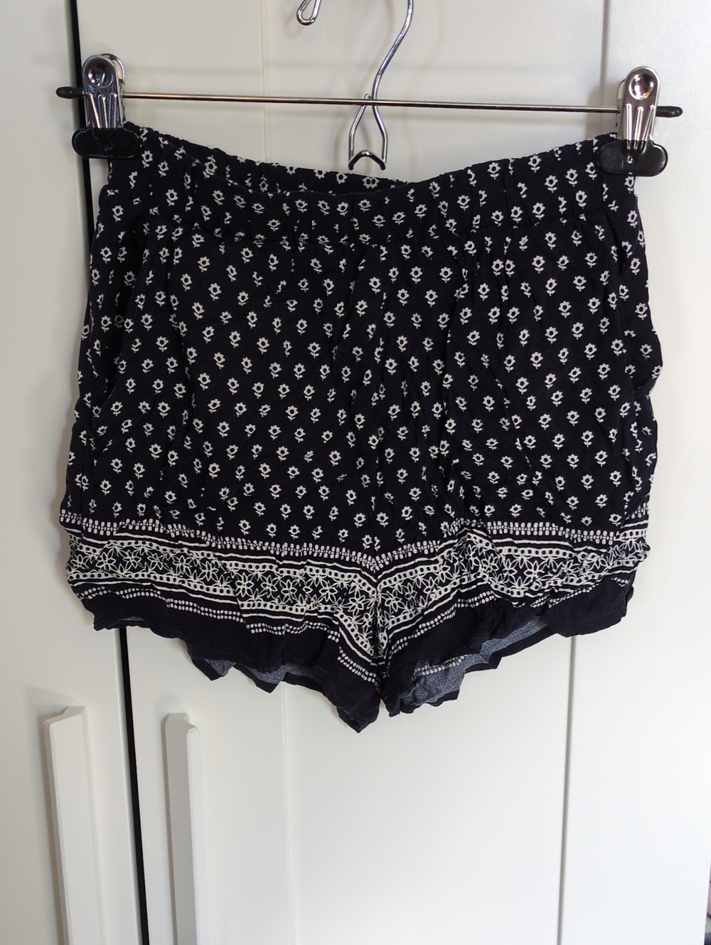 Garage Navy blue and White Printed Shorts